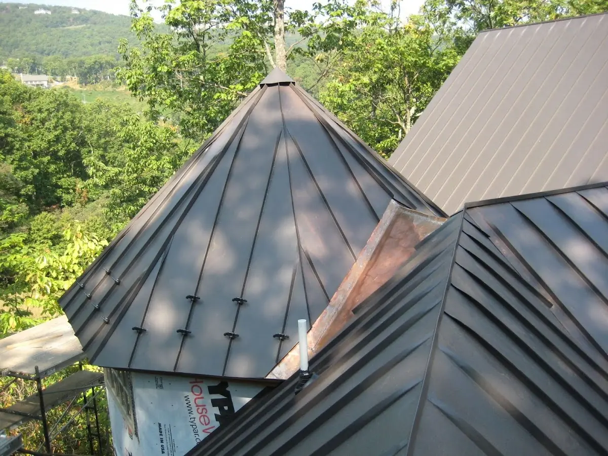 Professional Gutter Cleaning by Craftsman Roofing in Timbercrest